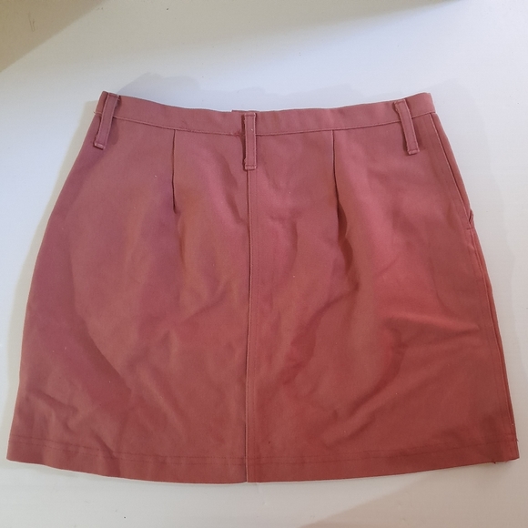 ● Urban Renewal | Renewal Remmants Canvas Utility Mini Skirt - Picture 5 of 12